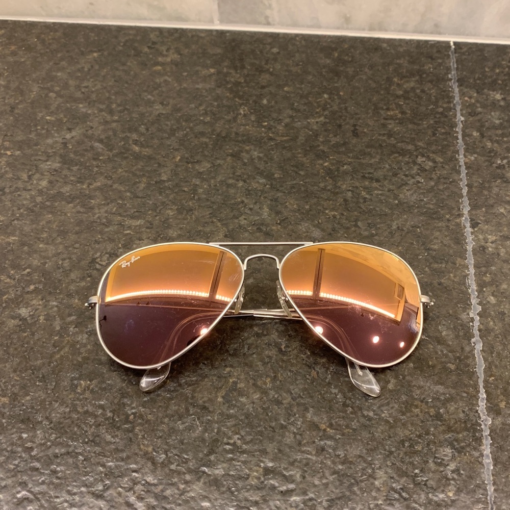 women’s aviator raybans